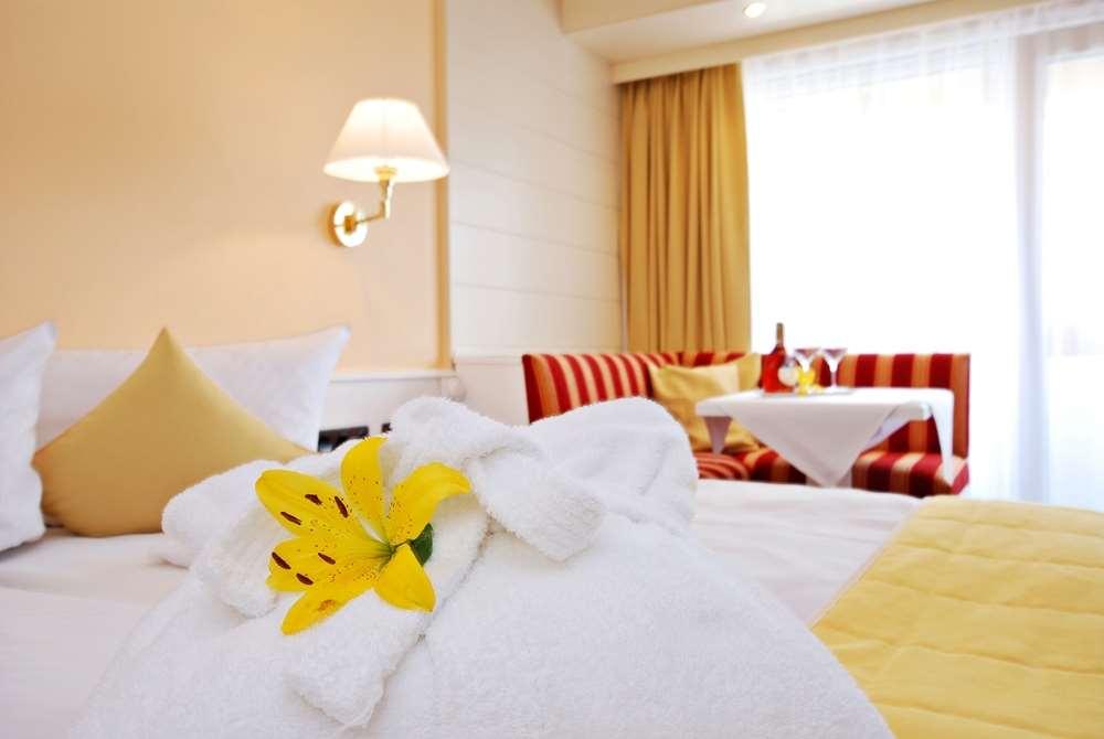 Hotel Wittelsbacher Hoeh ヴュルツブルク 部屋 写真