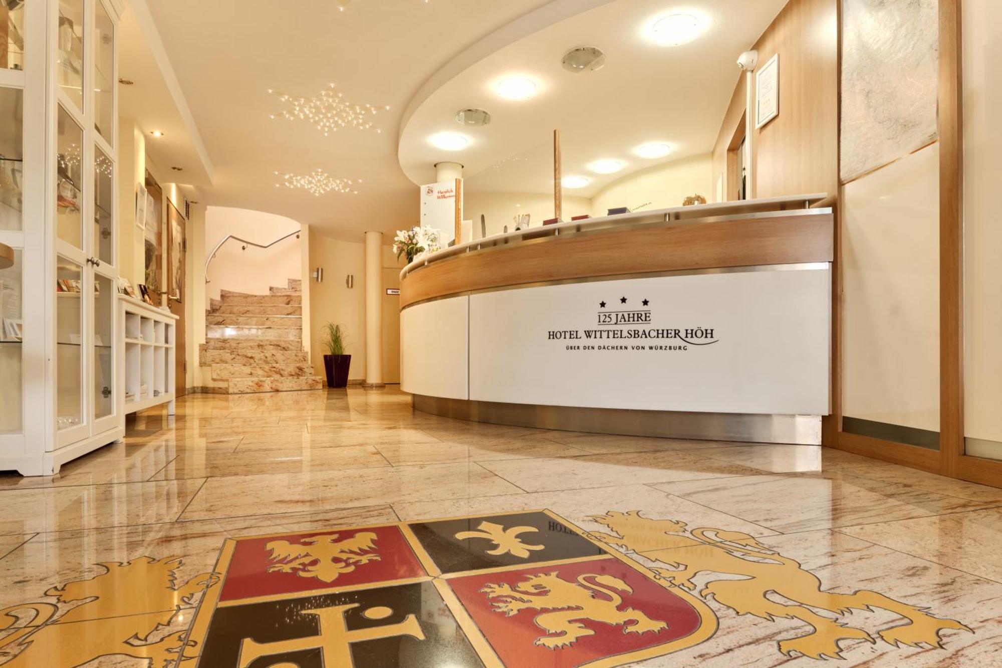Hotel Wittelsbacher Hoeh ヴュルツブルク エクステリア 写真