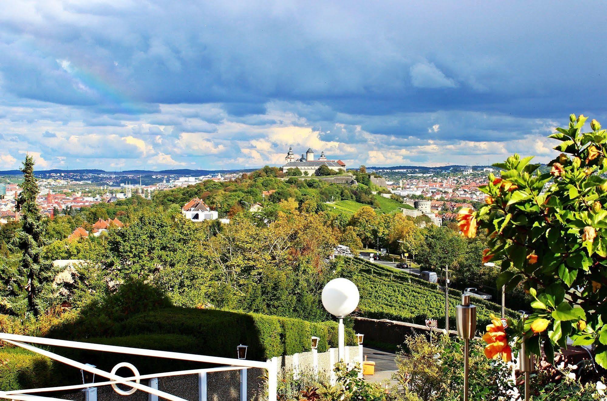 Hotel Wittelsbacher Hoeh ヴュルツブルク エクステリア 写真