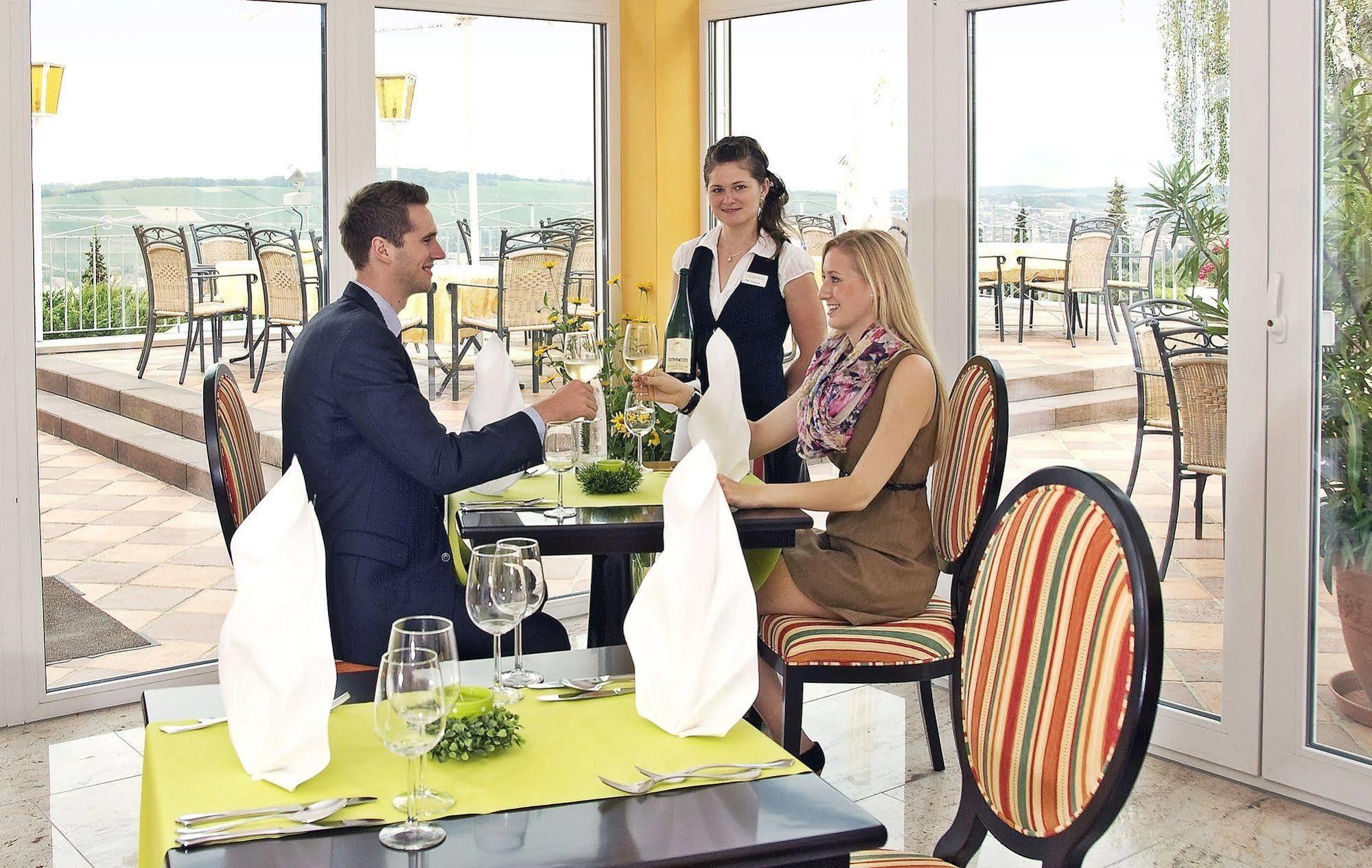 Hotel Wittelsbacher Hoeh ヴュルツブルク エクステリア 写真